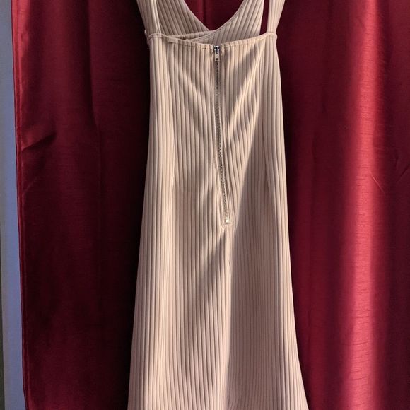 Square Neck Dress - Picture 3 of 5